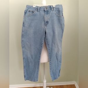 2/$15 Wrangler 34 x 30 Regular Fit Jeans